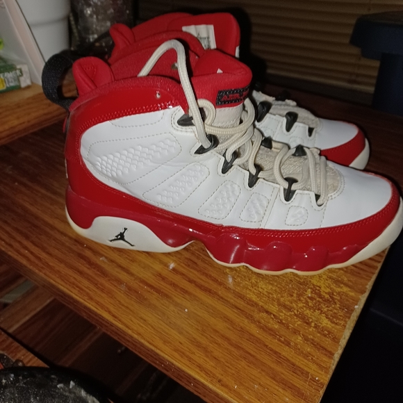 Jordan 9 Reto red and whjte - Picture 3 of 4